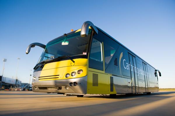 102 Passenger Low Floor Buses Airport Passenger Bus With Anti - Slip Rubber