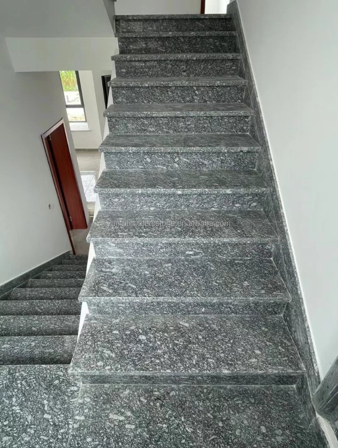 Cut-To-Size Black Granite Slab for Stairs and Buildings in Modern Chinese Design