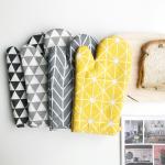 Anti Scalding Microwave Kitchen Baking Tools High Temperature Gloves