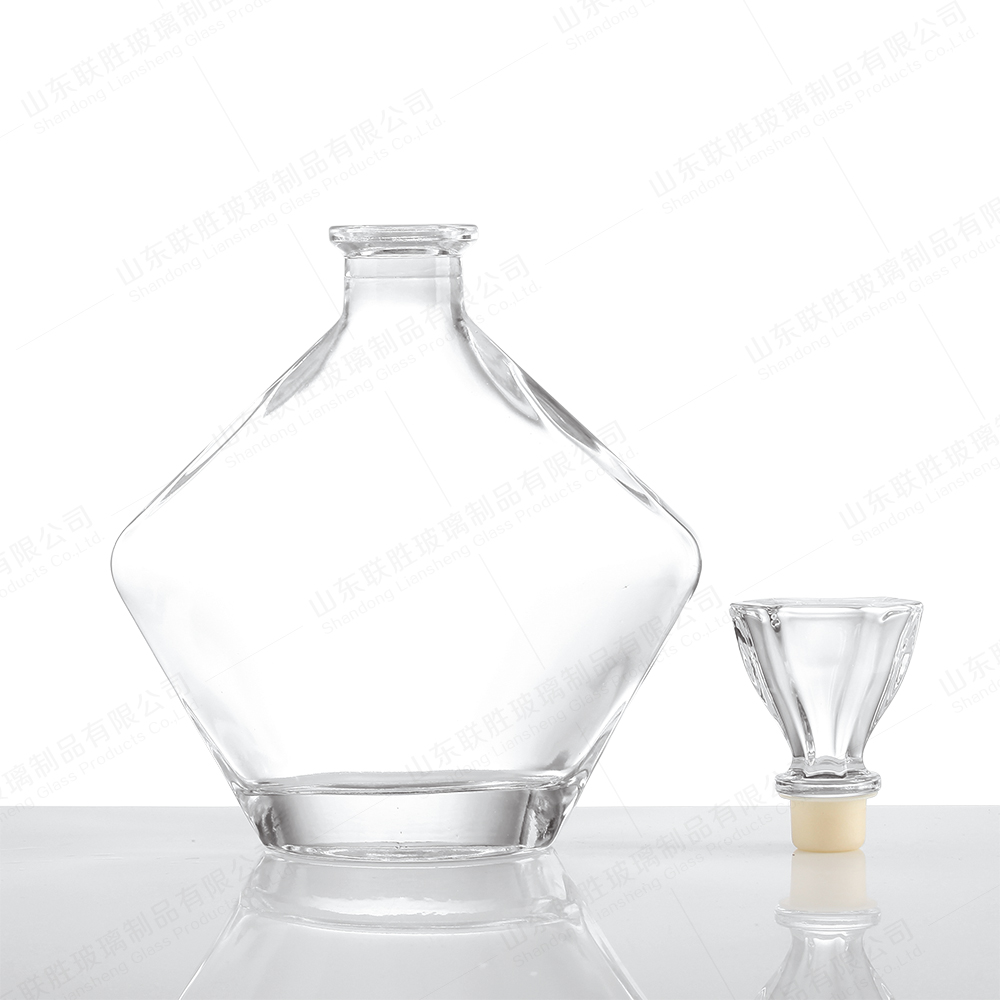 Bottle Material Healthy Lead-free Glass Clear 750ml Wine Glass Bottle for Whisky Vodka