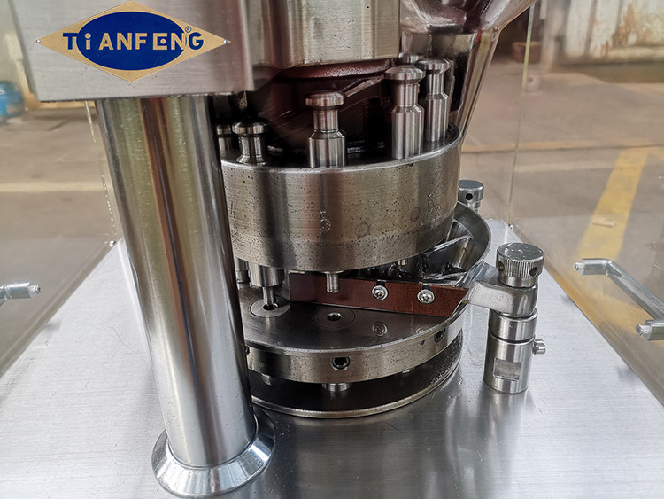 Industrial Grade Pharmaceutical Pill Press ZP5 Zp7 Zp9 With Tablet Punching And Dies