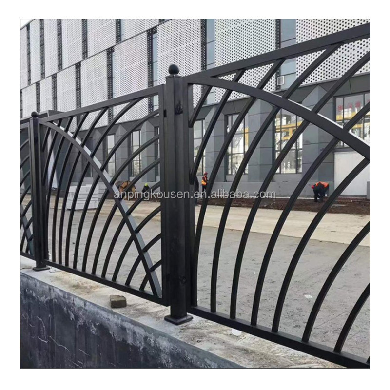 3D Curved Welded Wire Mesh Panel Security Fence with Pressure Treated Heat Treated Wood