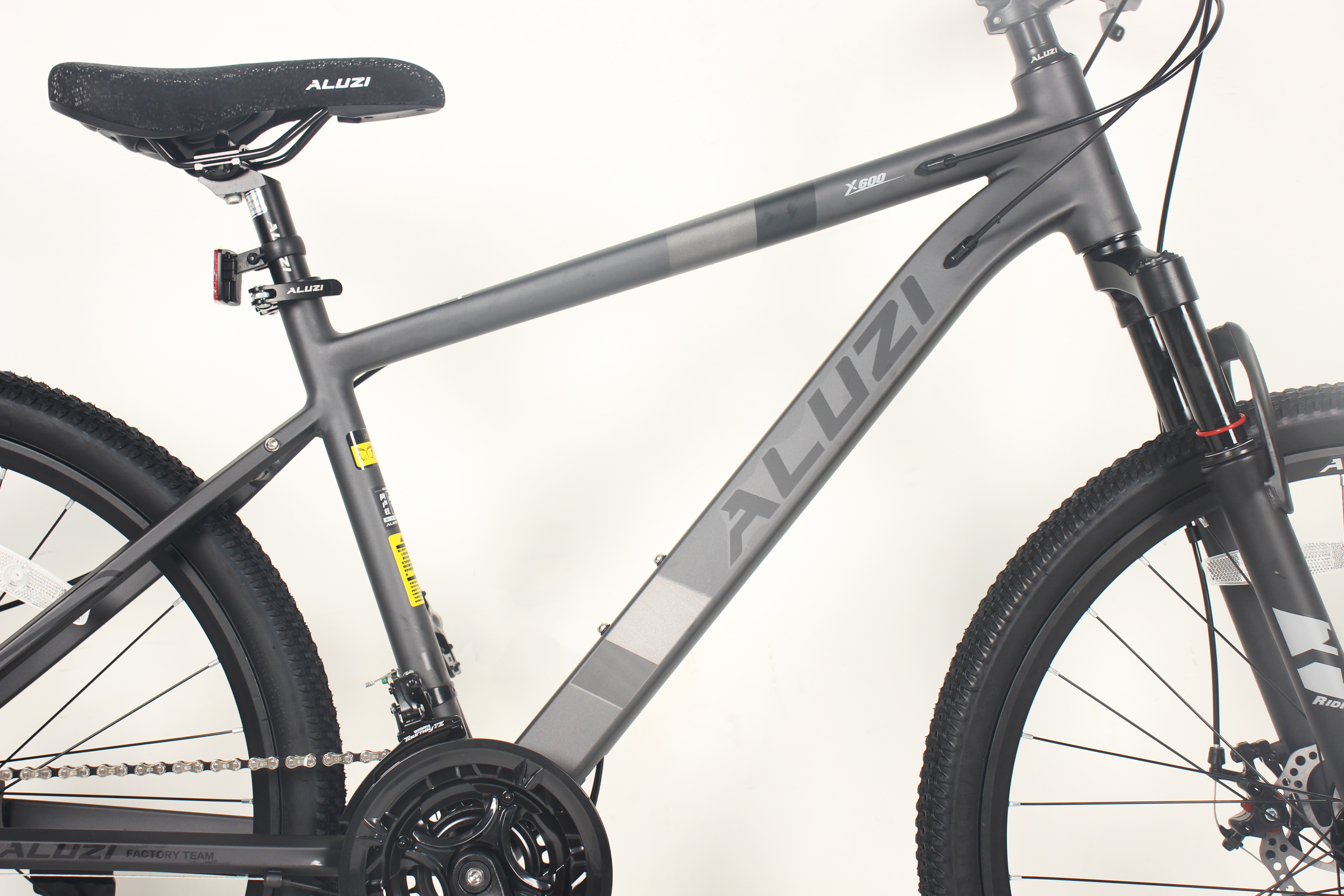 Customized 21 Speed MTB Mountain Bikes Carbon Steel Frame Shimano Tourney Front Derailleur