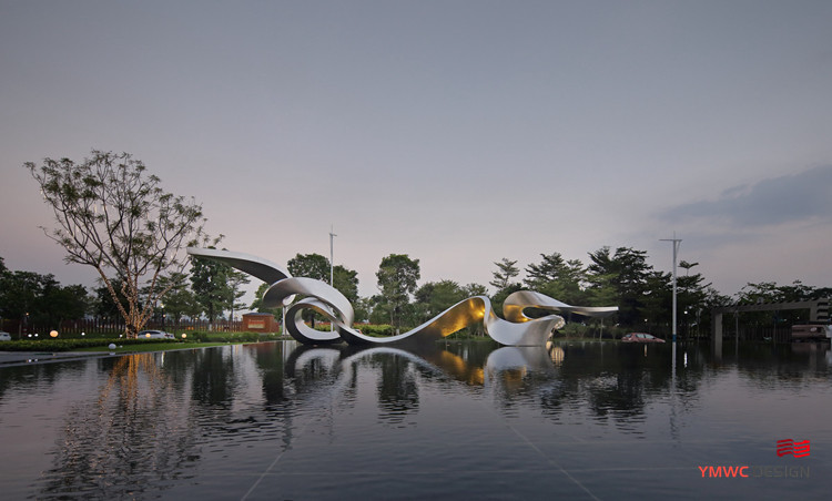 Modernistic Style Custom Shape Stainless Steel Sculptures for Courtyard Art Ornaments