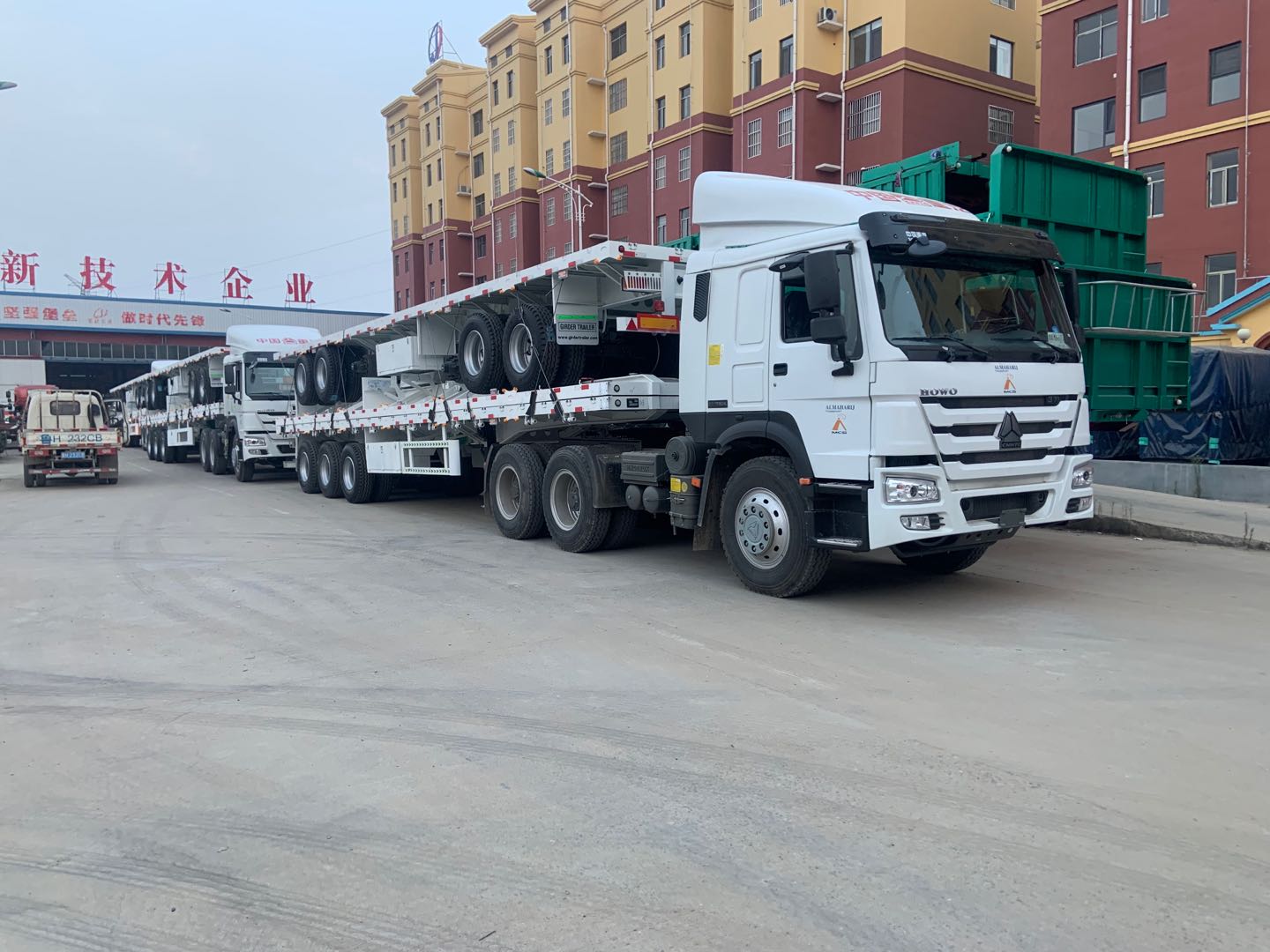 High Payload Capacity Cargo Carrier Semi Trailer with Detachable Sidewall in Kazakhstan