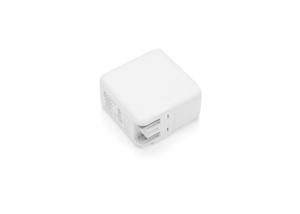 Quality VI Travel Adaptor With Usb Ports 15W MAX 90g Usb Power Adapter wholesale