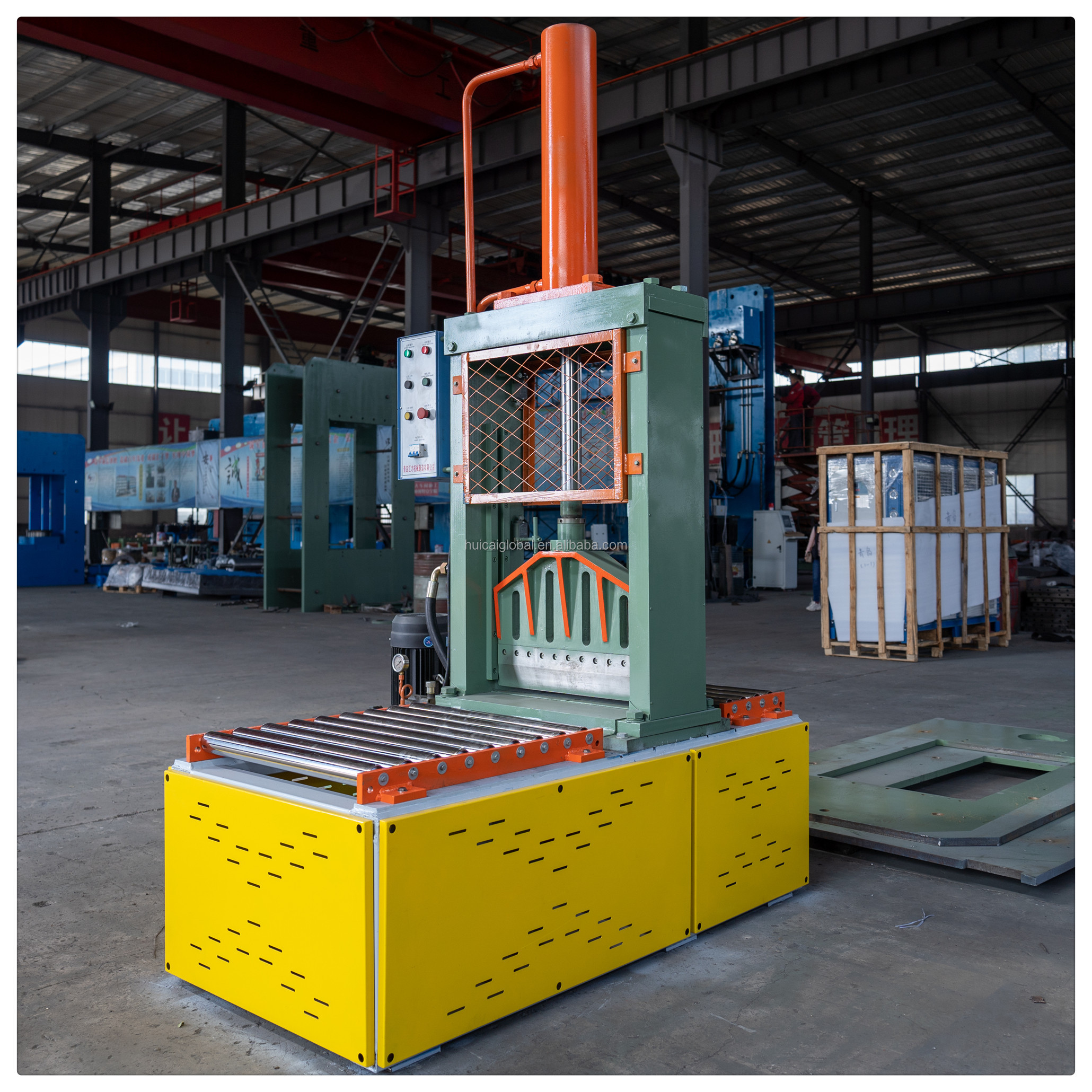 Durable XQL-120 Rubber Cutting Machine with Overall Size 2122x1440x2509 and 2.2 kW Power