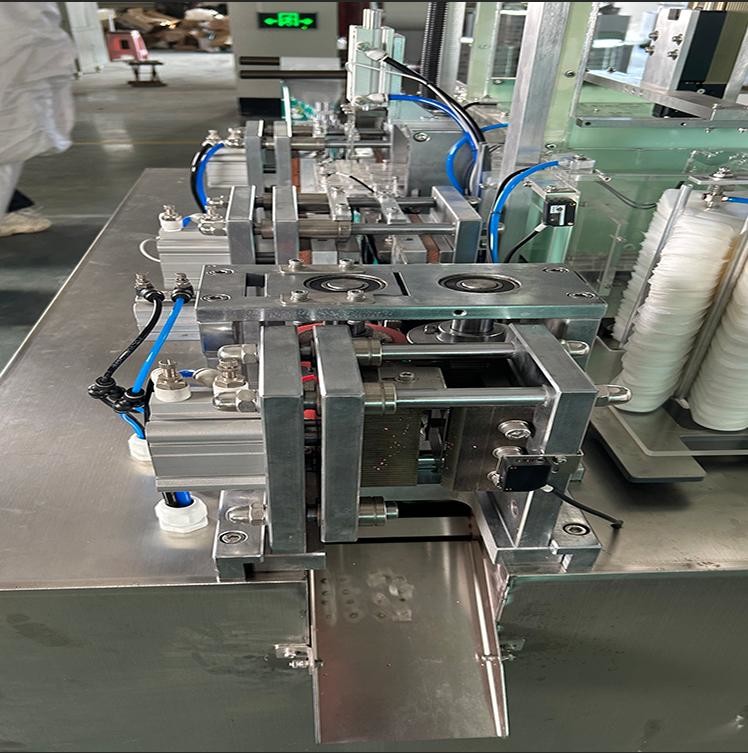 220V 50Hz 3KW 1 Pair PE Glove Automatic Folding Packing Machine High Speed
