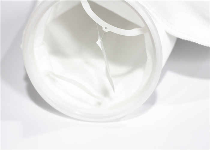 100 300 Micron Filter Bag , Fabric Nylon Filter Bag White Color Post Heat Setting