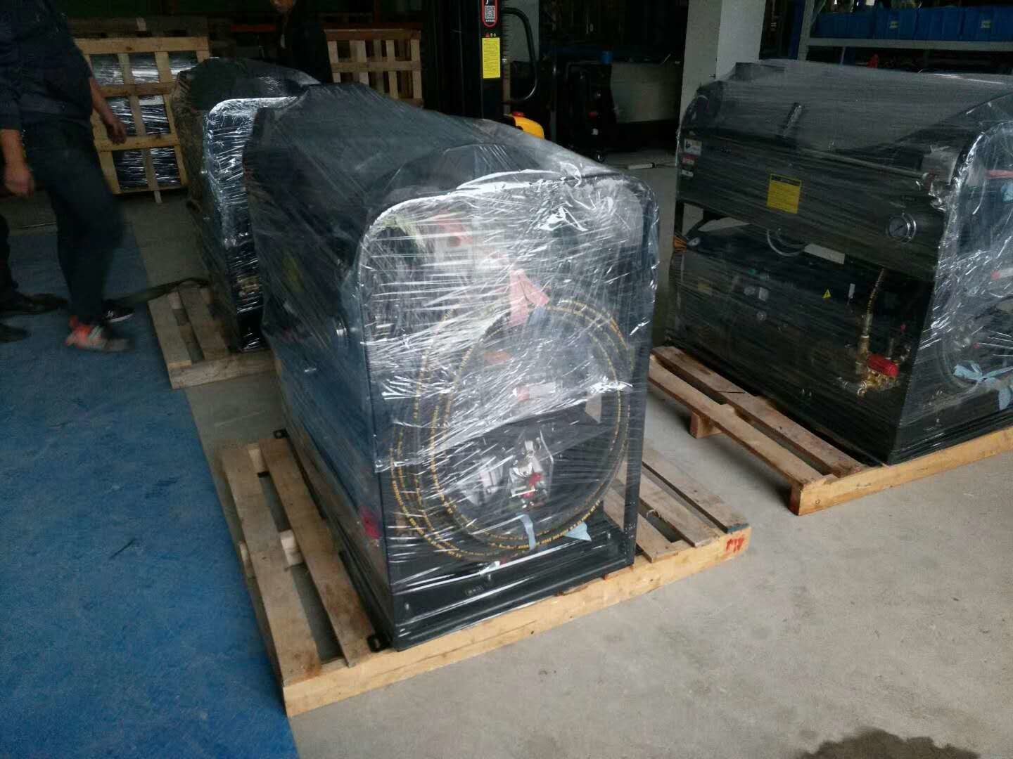 Heavy Oil And Grease Cleaning Hot Water High Pressure Cleaner 280Bar