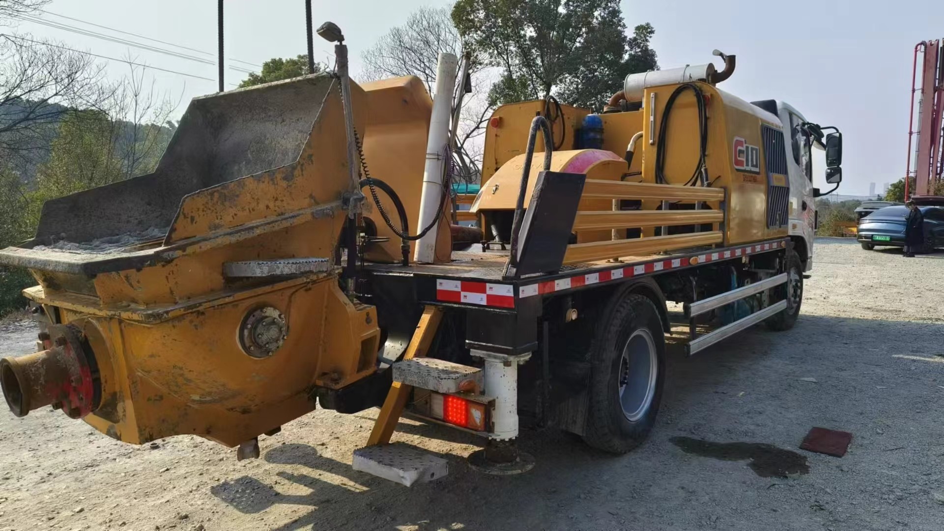 Sany concrete truck pump truck (10023C-10S) height up to 50~80 meters, the use efficiency is fast