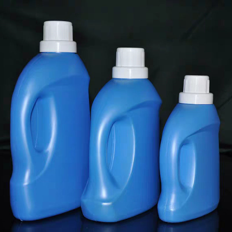 PE 2L laundry detergent in blue bottle large laundry detergent bottle