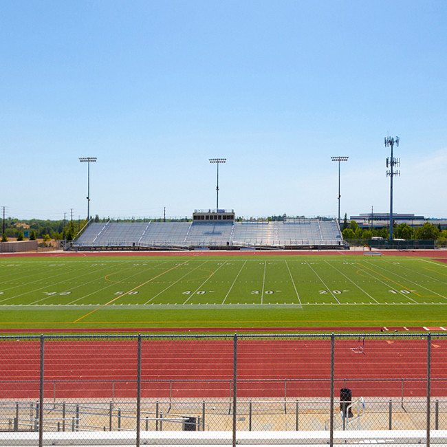 Graphic 400 Meter Synthetic Sports Flooring Surfaces Wear Resistance