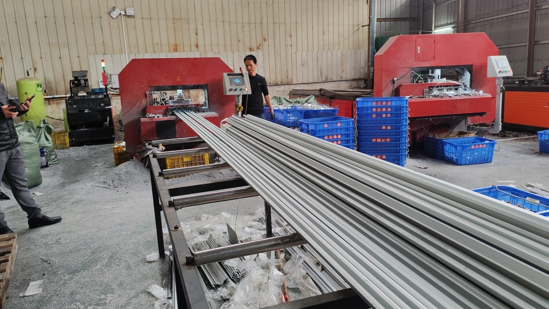 Fully Automatic DG-500 Heavy Duty Aluminium Profile Cutting Saw