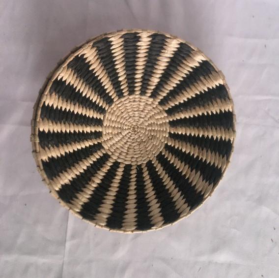 2021 new design High quality Wholesale seagrass wicker wall baskets wall plates