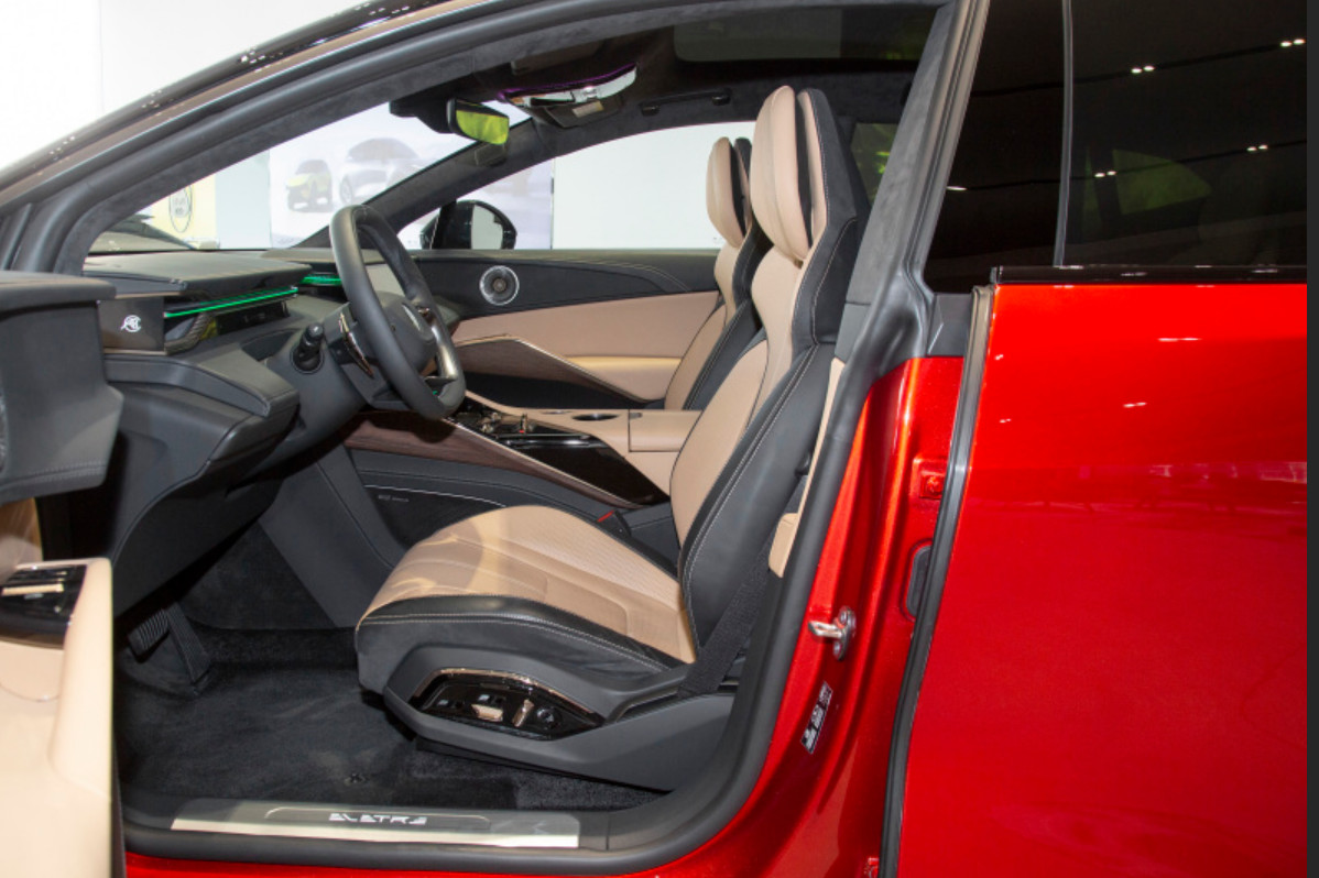 Lotus Eletre 2023 S+ 5 Door 5 Seats Medium And Large SUV