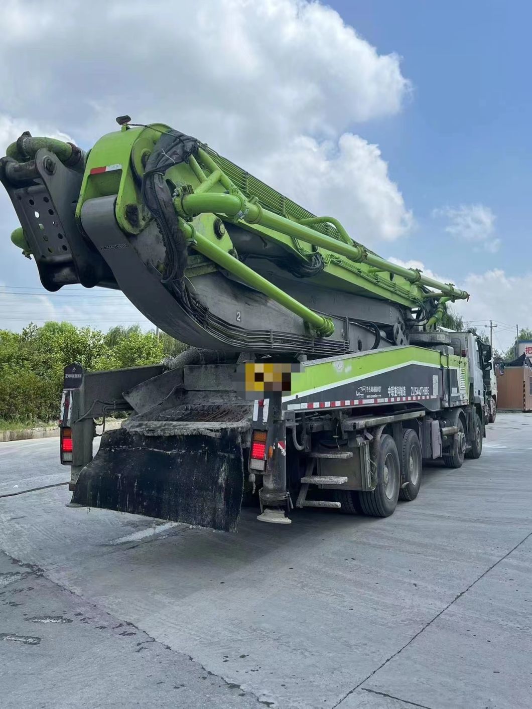 2018 Zoomlion 56m Concrete Boom Pump Heavy Equipment Mercedes Benz Truck Mounted Pump