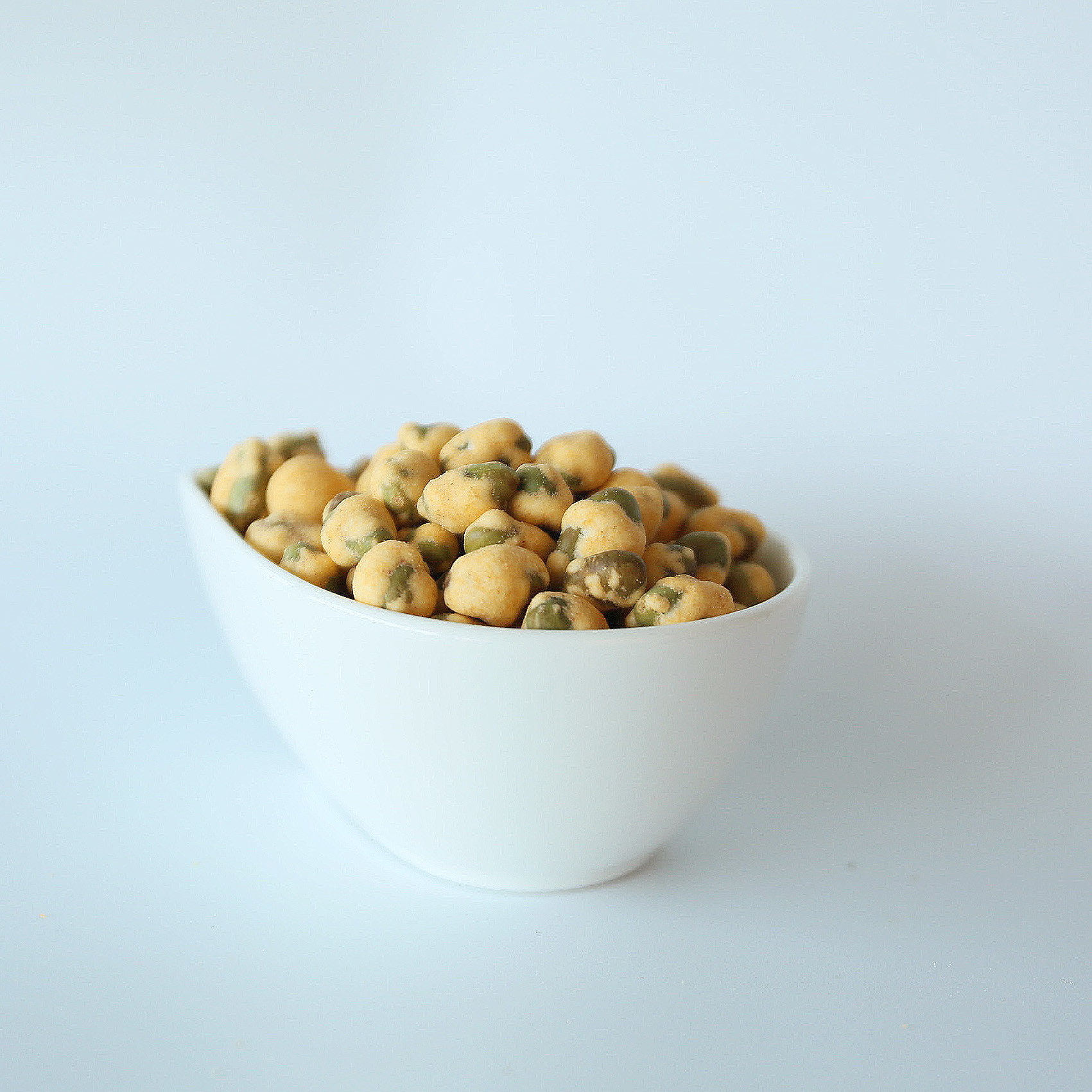 BBQ Flavor Coated Roasted SoyBean Snacks Physical Processing Full Nutrition Vegan