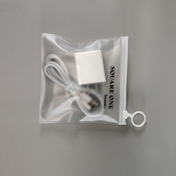 Multifunctional Recycled Zipper Bags Tear Resistant For Transportation