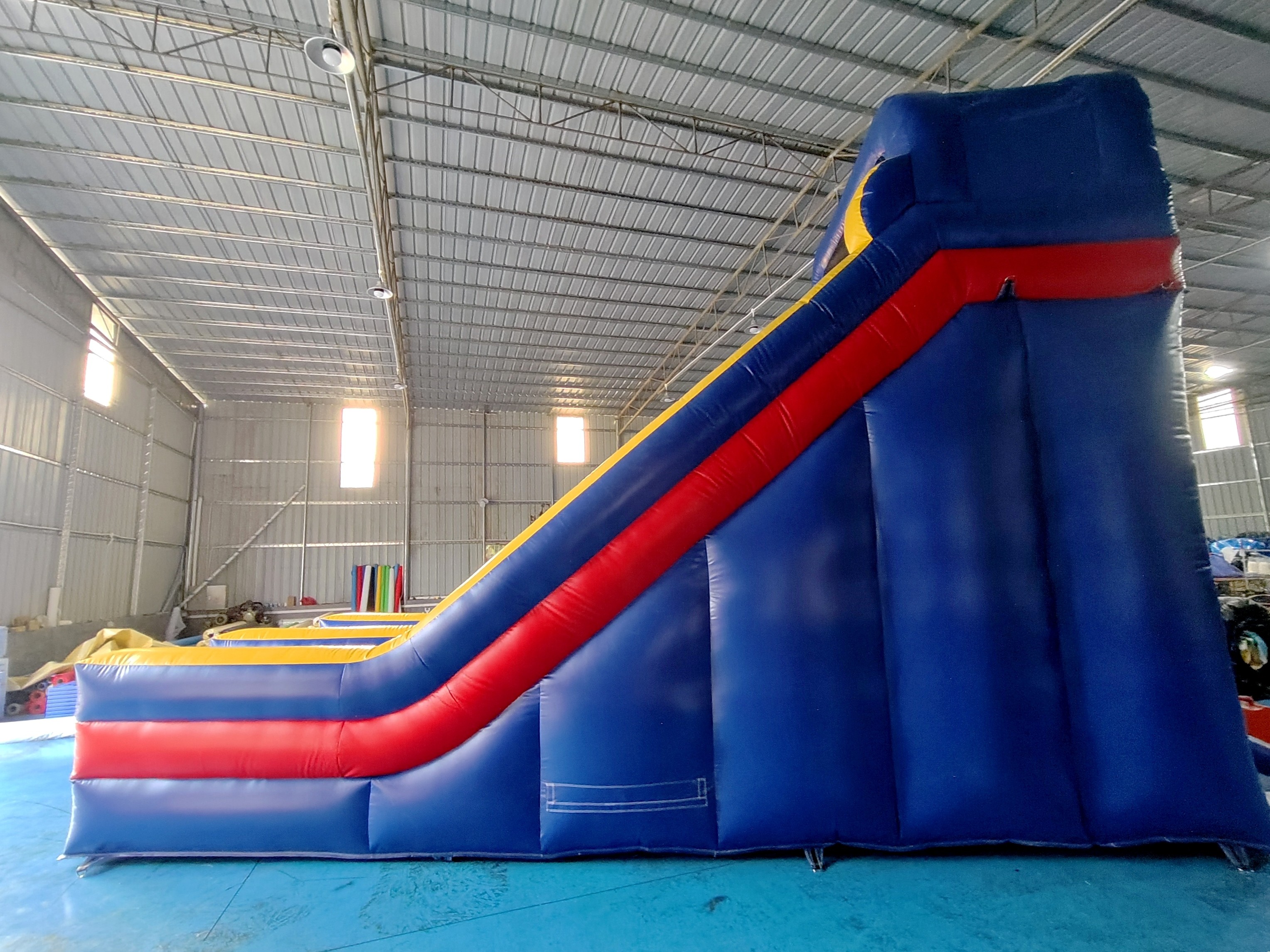 Commercial 0.55mm Pvc Tarpaulin Giant Inflatable Slides Outdoor Inflatable Water Slides Castle For Kids And Adults