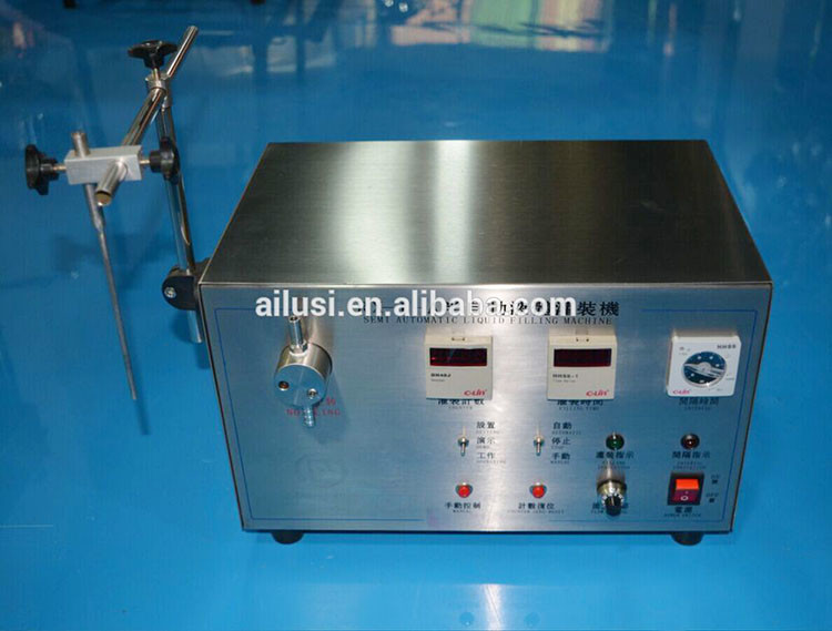 Single/Double Nozzlesn Semi-Automatic Liquid Bottle Magnetic Pump Filling Machine