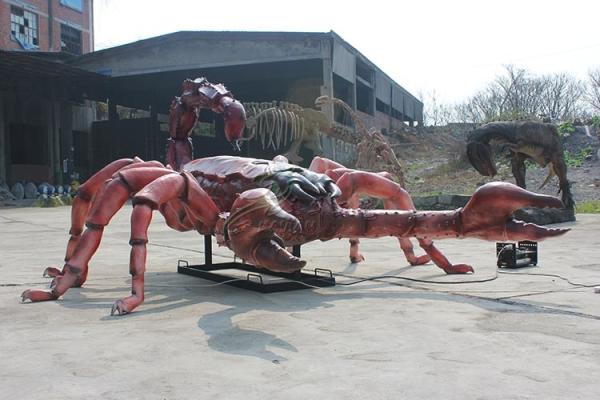 Life Size Crab Electronic Insects Scorpion , Zoo Park Decorative Statues