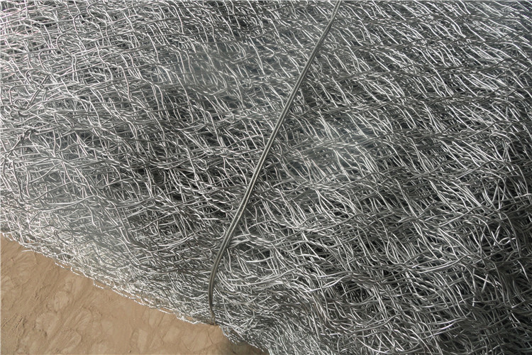 Galvanized Gabion Box Hexagonal Gabion Iron Wire Mesh Woven Gabion Net For Landscaping