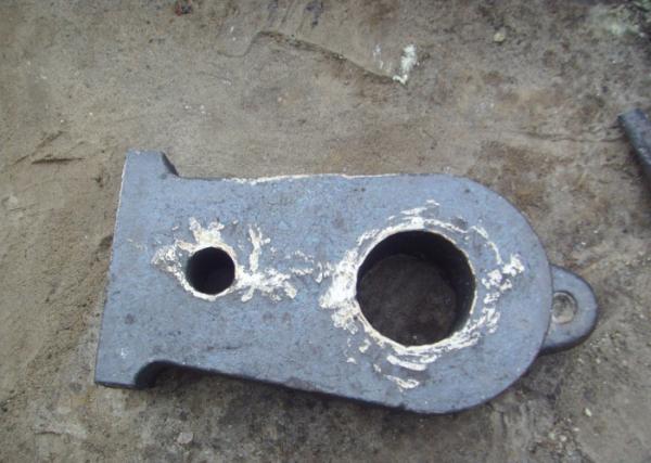 High Mn Steel Crusher Hammer Castings Crusher Spare Parts For Mine Mills Cement