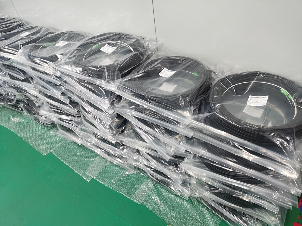 Customized FTTH Solution , Fiber Drop Cable for Aerial Direct Buried