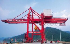 China High Speed Harbour Portal Crane 55-65 Ton Quayside Container Crane on sale