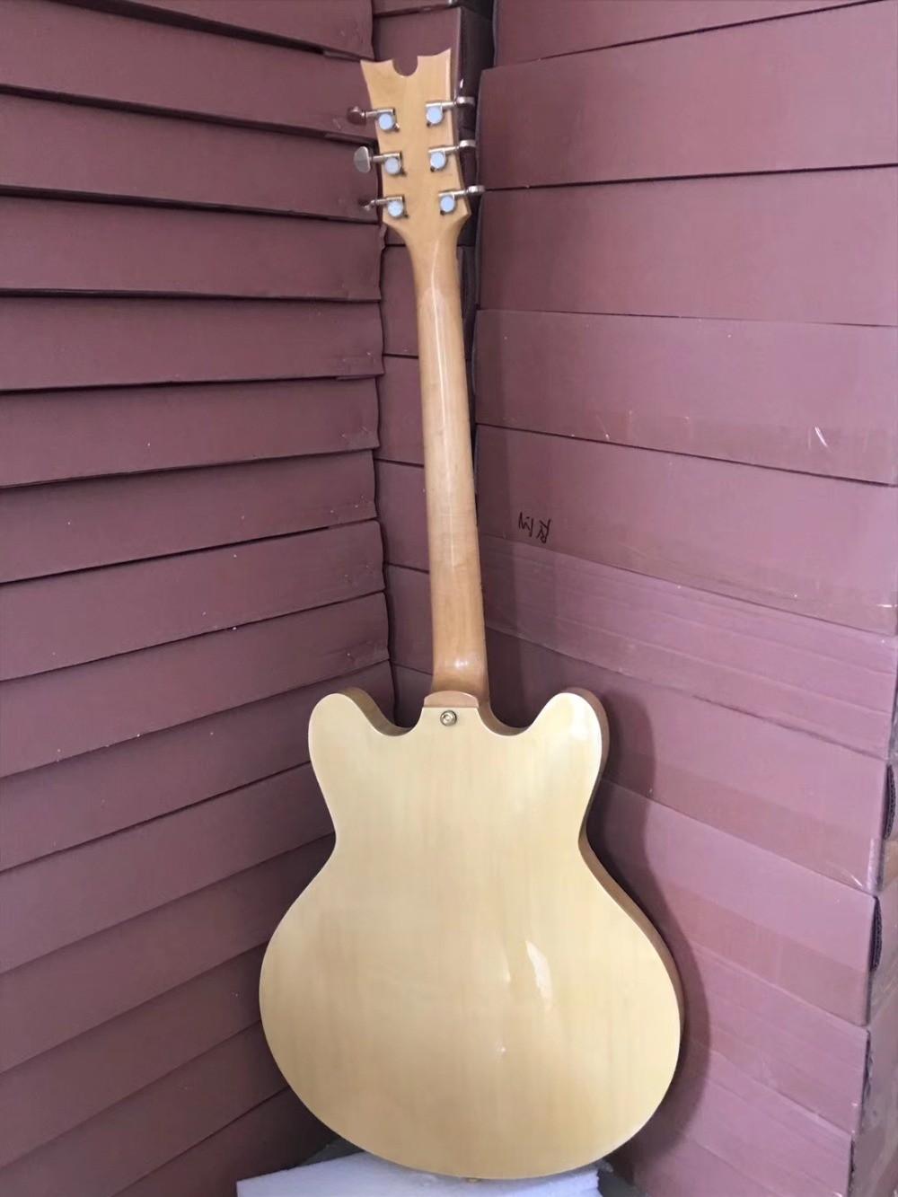New High quality Archtop guitar jazz electric guitar bigsbys tremolo hollow body guitar