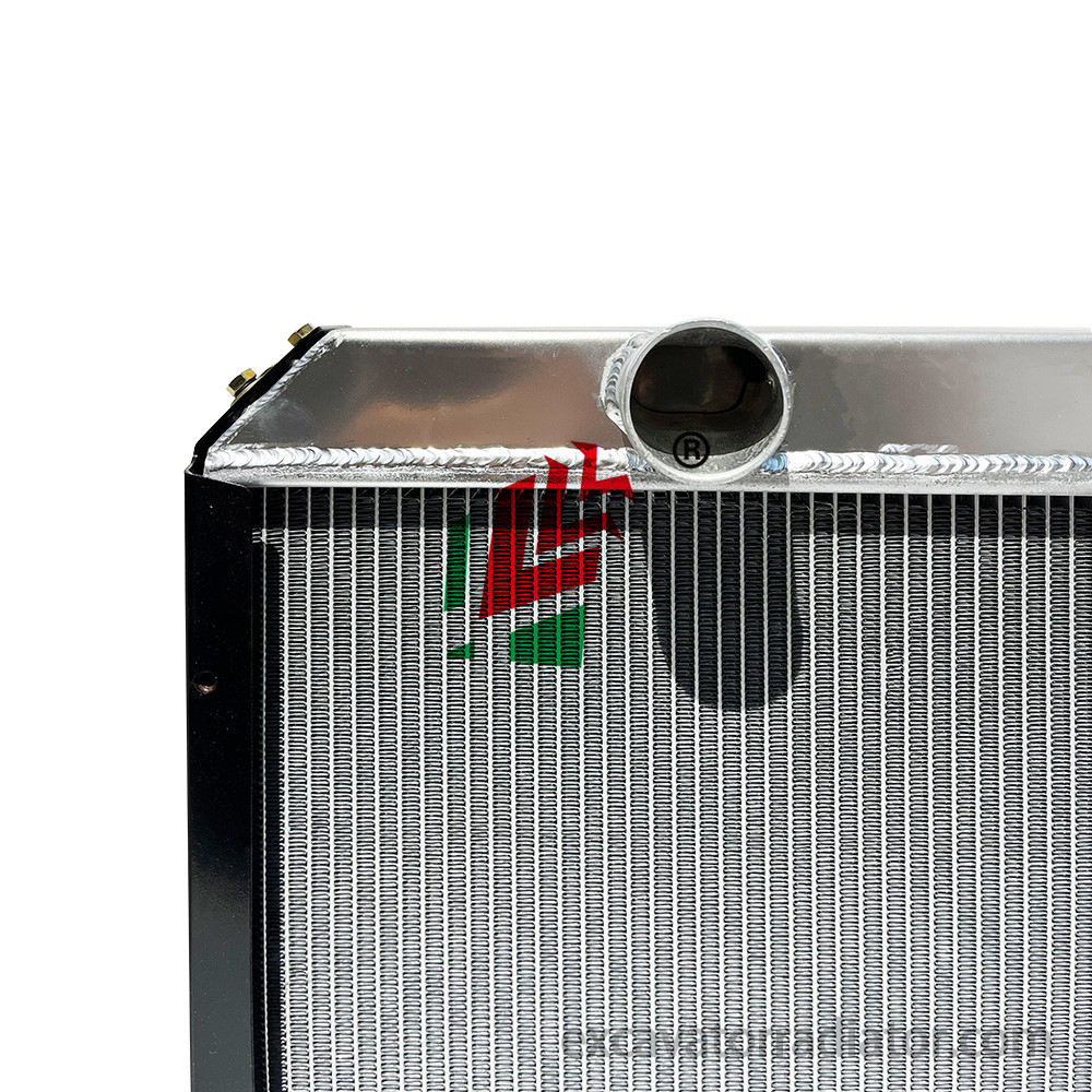 Hino Little Eagle Light Truck Radiator Durable Generator Quick Heat Dissipation Cooling Engine