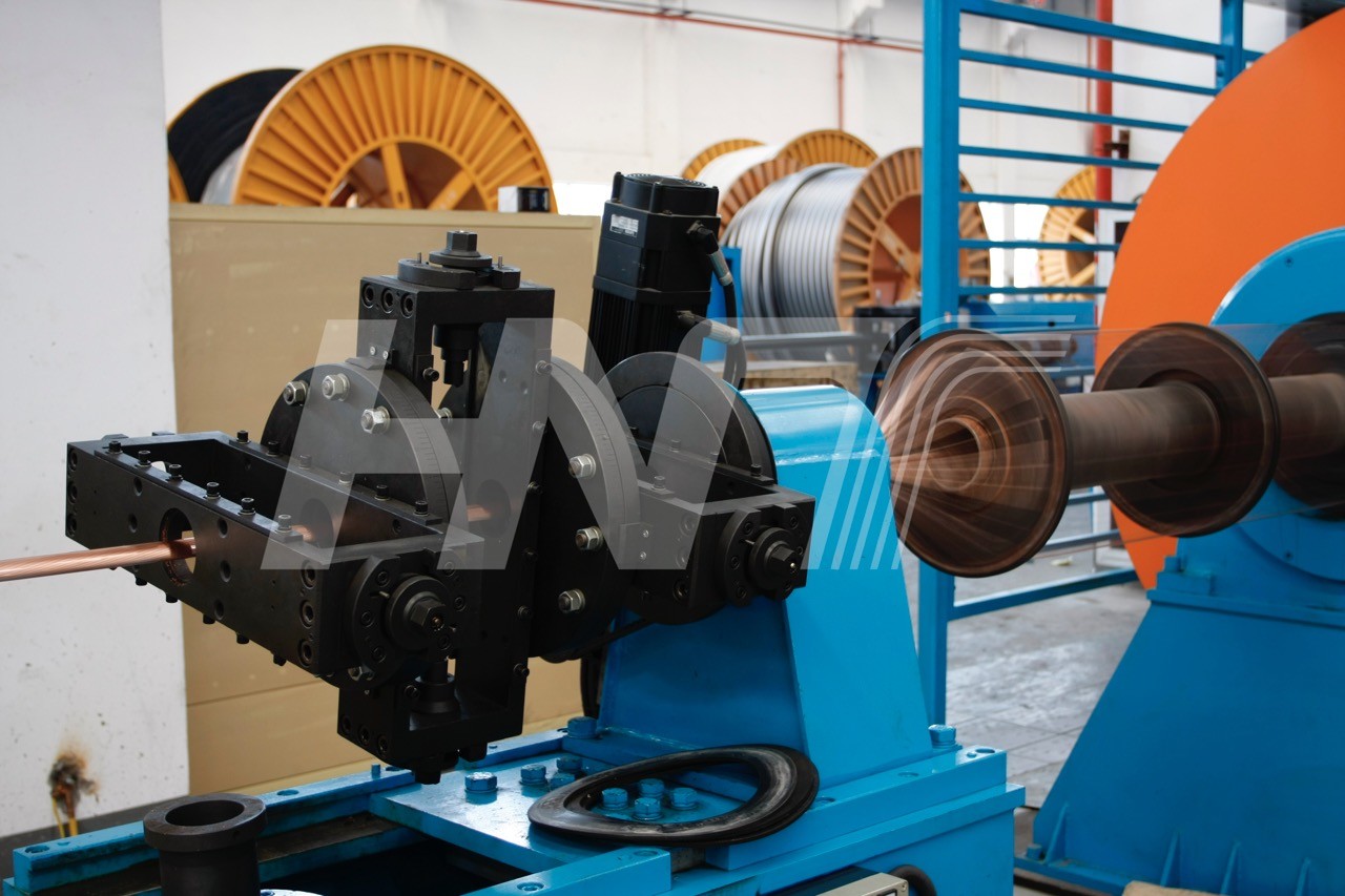 Side Or Side Bottom Bobin Loading Rigid Stranding Machine Voltage Customizable