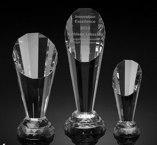 spotlight crystal award/2d laser engraving crystal trophy/3d laser engraving