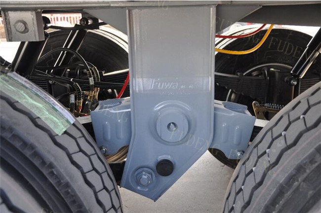 2 / 3 Axle 20 Foot Flatbed Trailer / Truck Flatbed Trailers With Container Lock