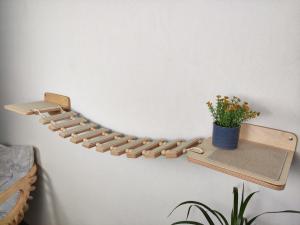 Quality Pine Wood Cat Bridge Shelf On Wall DIY Modern Pet Furniture wholesale
