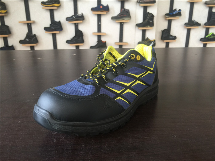 Pleasant Wearing Steel Toe Cap Sneakers , Lightweight Steel Toe Safety Shoes