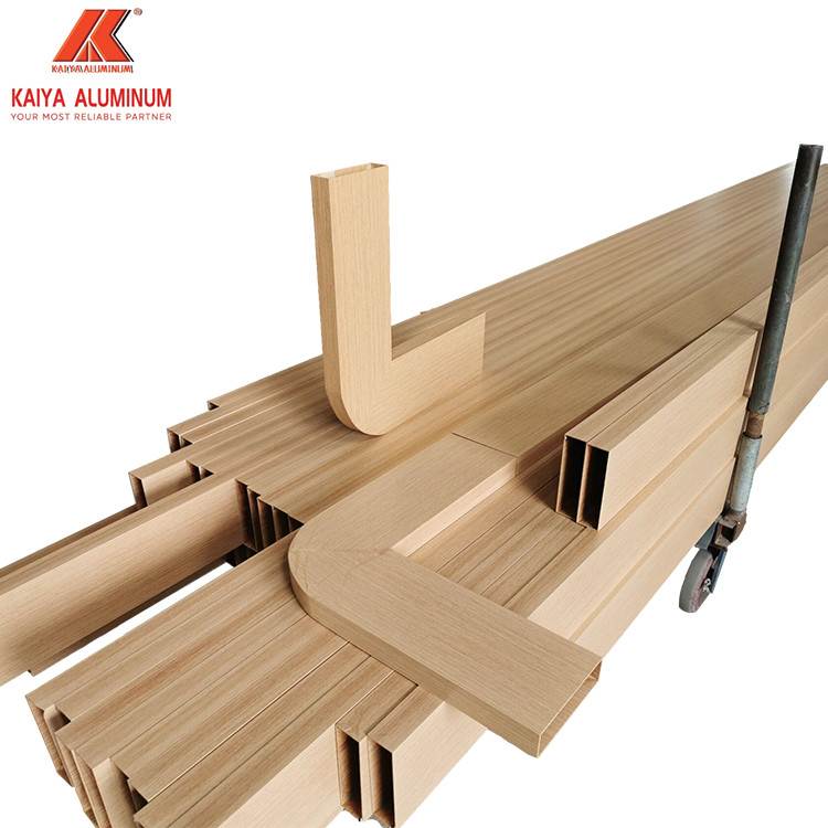 Decorative T5 6063 Aluminum Rectangular Tube Oak Color