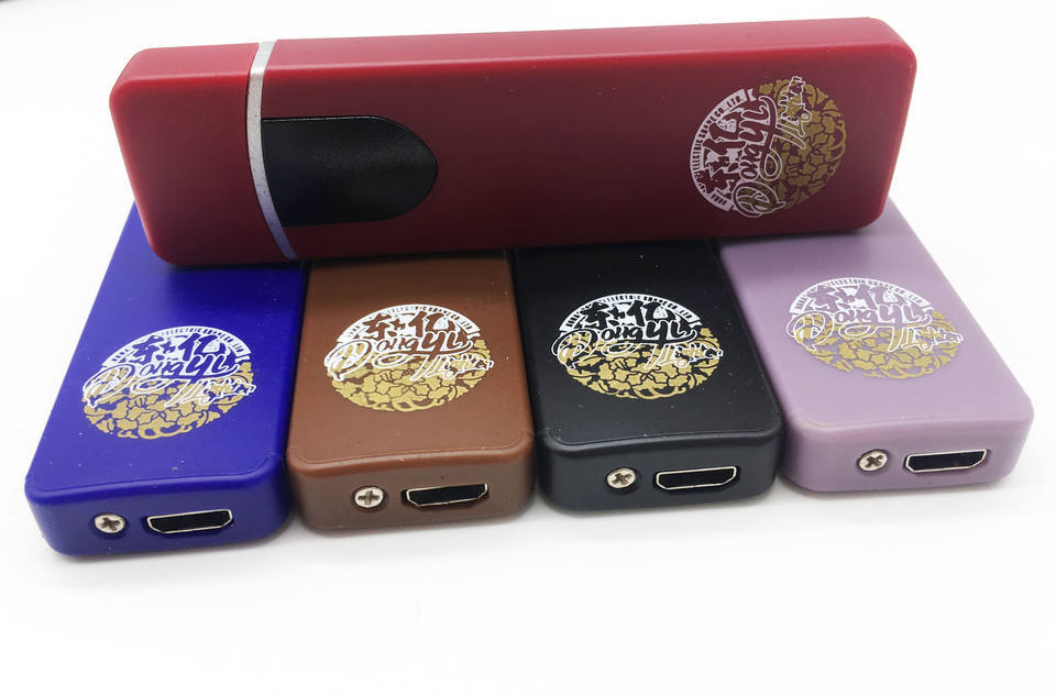 Factory Wholesale Fashion New Rechargeable Electronic USB Windproof Cigarette Lighter