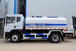 Dongfeng 9.4liter Water Trucks Watering Truck Road Sprinkler 8600X2480X3200 mm 9