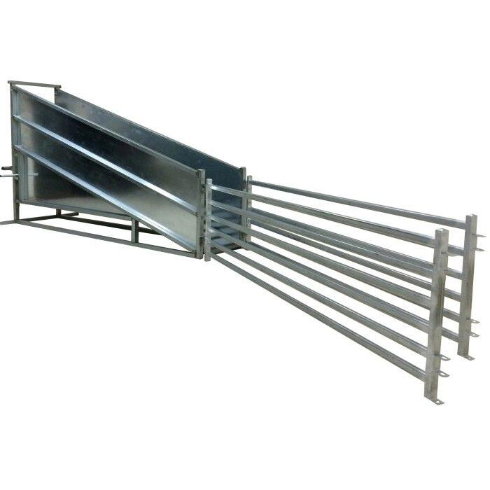 Portable sheep loading ramp / livestock handling equipment