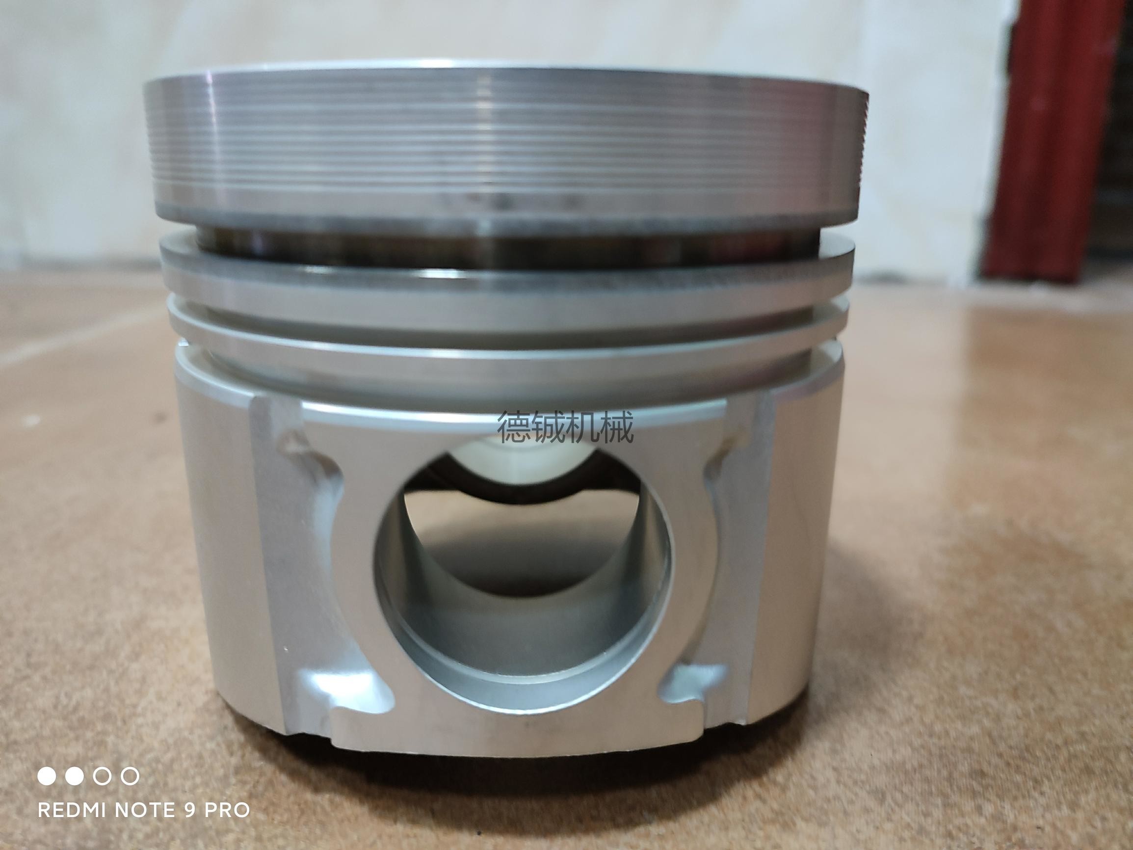 4BG1 6BG1 Hitachi Engine Parts 9180 Hydraulic Excavator Engine Piston Kit