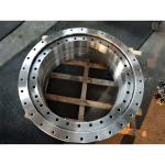 Low Friction Three Row PC200-8 Excavator Swing Bearing 130.25.630