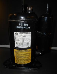 Quality Refrigeration Parts Mitsubishi RS232 1.5HP AC Rotary Compressor wholesale