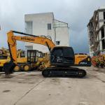 Used Hyundai Excavator 220LC-9S 136KW Engine Power 22100kg Operating Weight