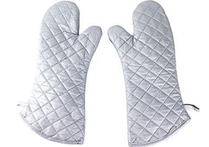 Quality Cotton Lining Silver Oven Mitts High Temperature Resistance Easy Clean wholesale
