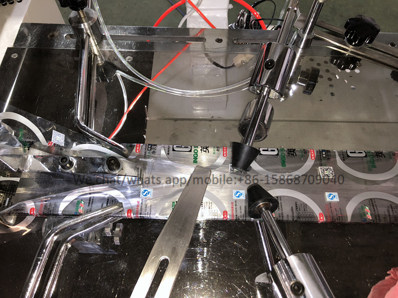 High Speed Needle Type Glue System Center Seal Machine With Moveable Rewind Device