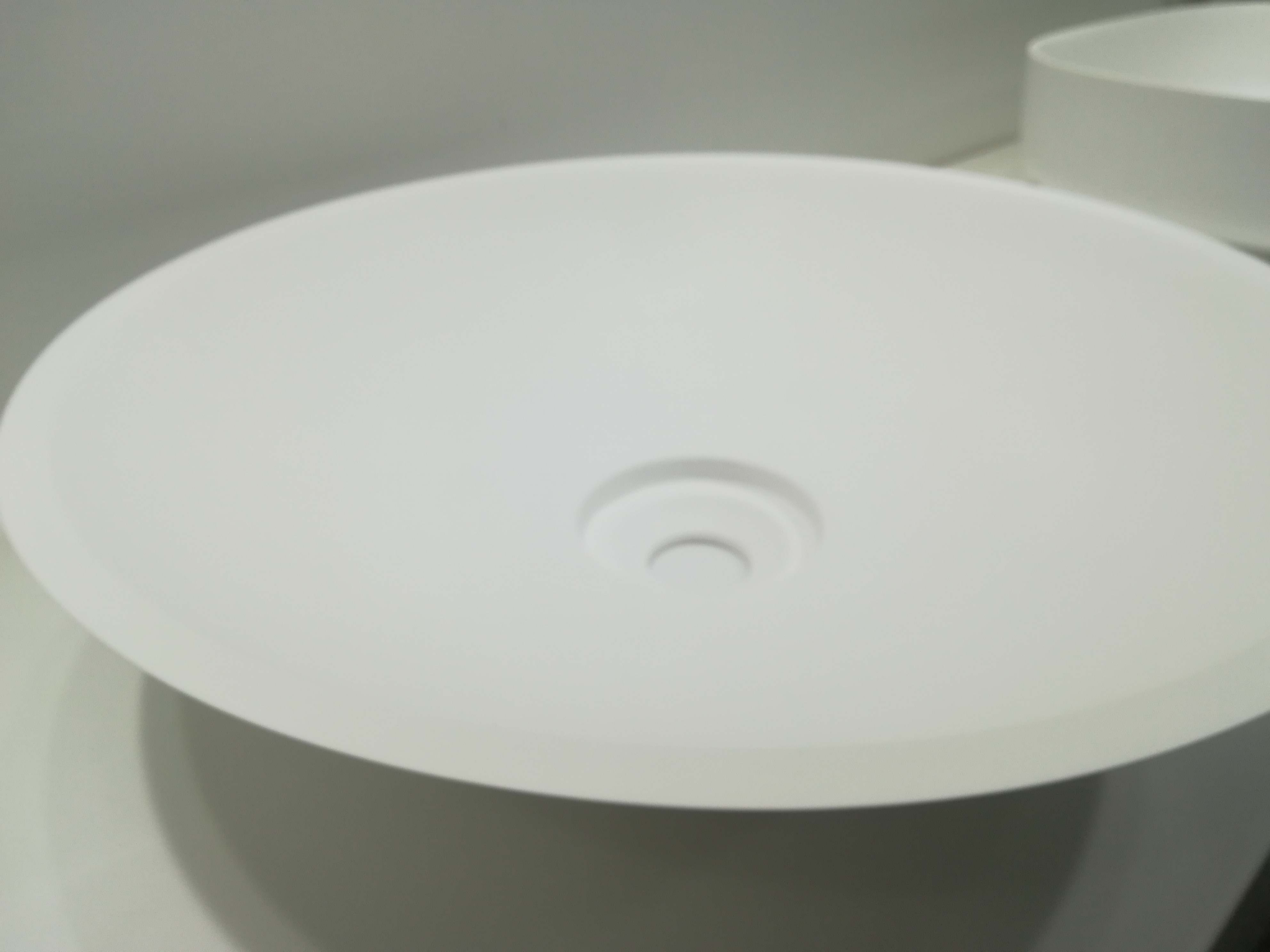Scratch Resistant 0.07CBM Countertop Sink Basin For Hotel