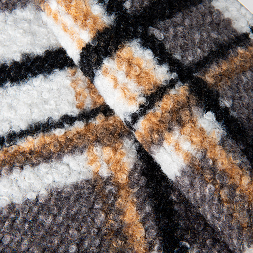 Fashional Plush Fabric 300gsm Sample Free for 100% Recycled Polyester Sherpa Teddy Fabric