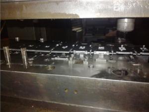 Thick Iron Sheet Metal Progressive Die One Row Cavity Tempering Treatment